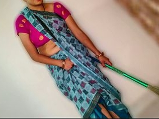 सौतेली बहन ने गलती से परदे के पीछे छिपे भाई का लण्ड  चूसा और चुद गयी हॉट फुल हिंदी ऑडियो