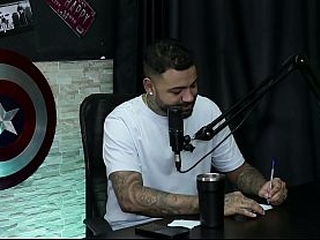 TEM MUITO EGO NAS CRIADORAS, QUER DAR PRO MAXIMO GARCIA, E INVENTOU UMA HIST&Oacute_RIA PARA A M&Atilde_E - BI MEJIA